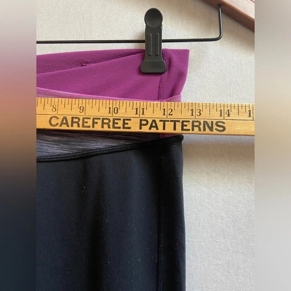 Lululemon Athletica straight leg cropped workout yoga pants SZ 4 - Picture 11 of 11